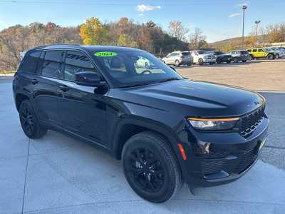 2024 Jeep Grand Cherokee, $32000. Photo 2