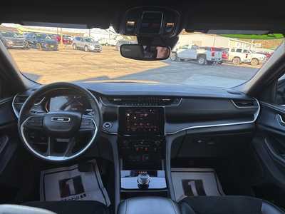 2024 Jeep Grand Cherokee, $32000. Photo 3