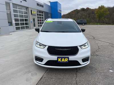 2026 Chrysler Pacifica, $49247. Photo 5