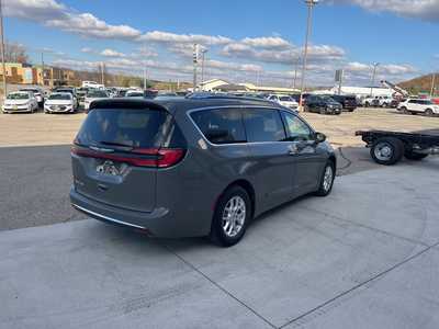 2021 Chrysler Pacifica, $21000. Photo 3
