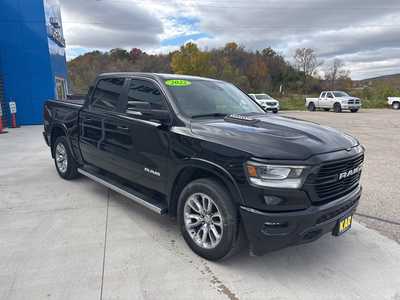 2022 RAM 1500 Crew Cab, $32000. Photo 2