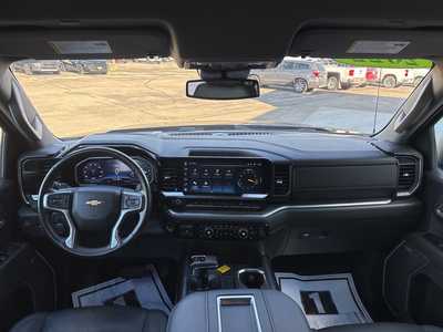2022 Chevrolet 1500 Crew Cab, $43000. Photo 3
