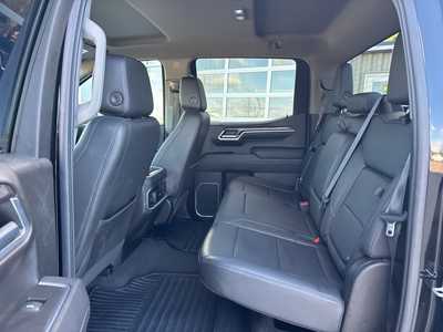 2022 Chevrolet 1500 Crew Cab, $43000. Photo 6