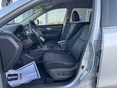 2020 Nissan Rogue, $15000. Photo 6