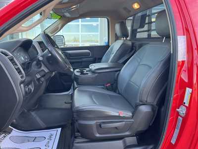 2020 RAM 3500 Reg Cab, $38000. Photo 2