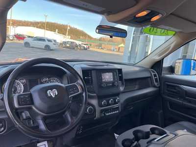 2020 RAM 3500 Reg Cab, $38000. Photo 3