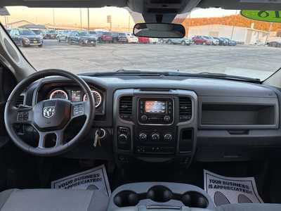 2018 RAM 1500 Ext Cab, $18500. Photo 3