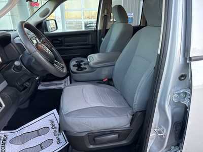 2018 RAM 1500 Ext Cab, $18500. Photo 6