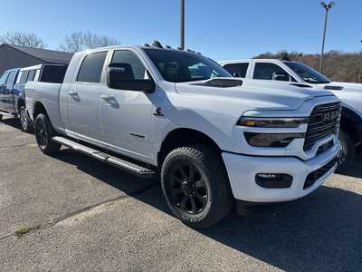 2026 RAM 3500 Crew Cab, $84100. Photo 2