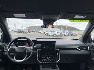 2025 GMC Acadia, $38000. Photo 6