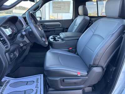 2026 RAM 3500 Crew Cab, $54000. Photo 5