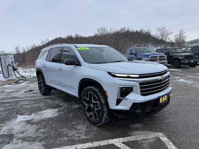 2026 Chevrolet Traverse, $61500. Photo 5