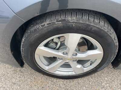 2011 Chevrolet Volt, $6750. Photo 9