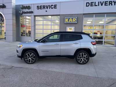 2025 Jeep Compass, $27900. Photo 12