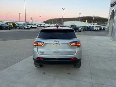 2025 Jeep Compass, $27900. Photo 7