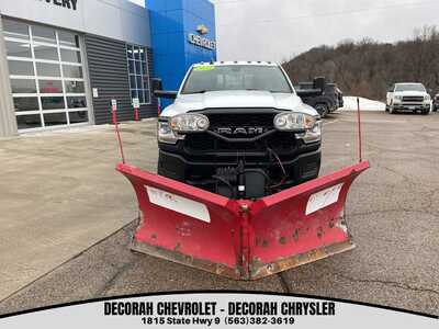 2022 RAM 3500 Crew Cab, $43500. Photo 5