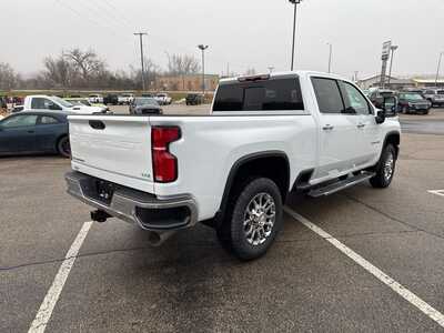2026 Chevrolet 2500 Crew Cab, $77900. Photo 12
