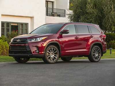 2017 Toyota Highlander, $0. Photo 1