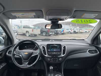 2018 Chevrolet Equinox, $13700. Photo 3