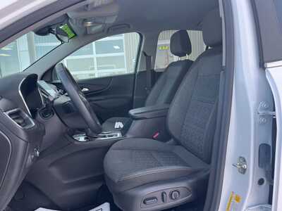 2024 Chevrolet Equinox, $22500. Photo 2