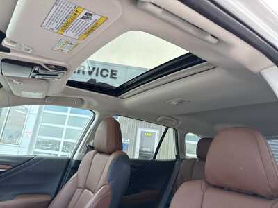 2024 Subaru Outback, $28900. Photo 7