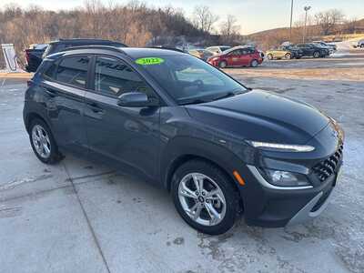 2022 Hyundai Kona, $16500. Photo 2