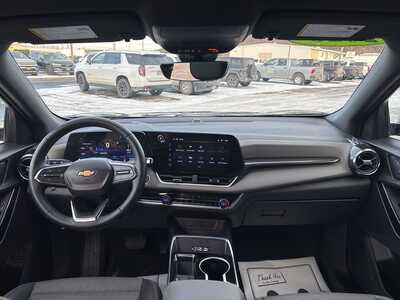 2025 Chevrolet Equinox, $27900. Photo 2