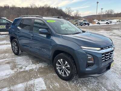 2025 Chevrolet Equinox, $27900. Photo 5