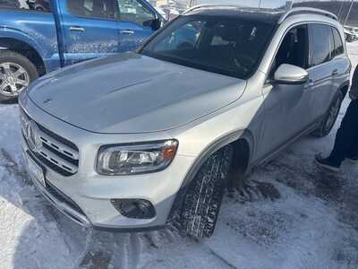 2020 Mercedes-Benz GLB, $22500. Photo 2