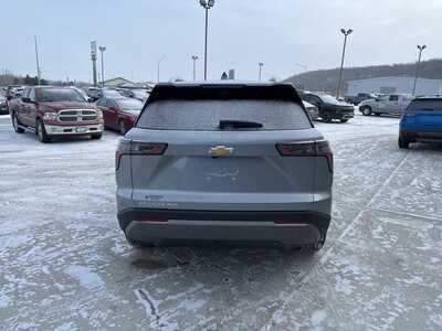 2025 Chevrolet Equinox, $28500. Photo 11