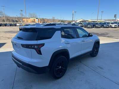 2025 Chevrolet Equinox, $28500. Photo 12