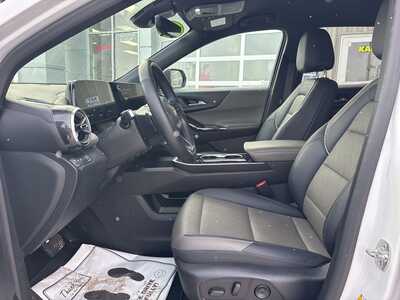 2025 Chevrolet Equinox, $28500. Photo 6