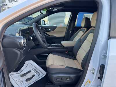 2026 Chevrolet Equinox, $41780. Photo 6