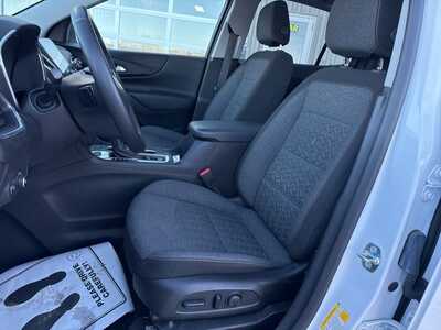 2024 Chevrolet Equinox, $24500. Photo 5