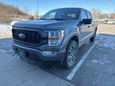2021 Ford F150 Crew Cab, $33000. Photo 2