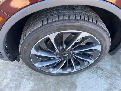 2020 Lincoln Aviator, $31700. Photo 10