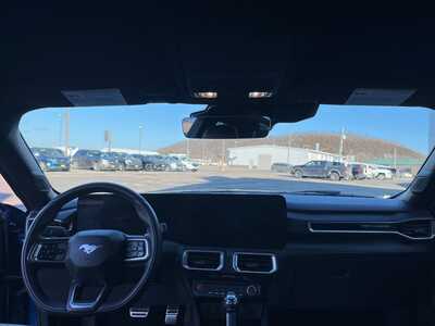 2024 Ford Mustang, $46000. Photo 3