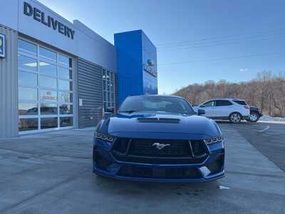 2024 Ford Mustang, $46000. Photo 5