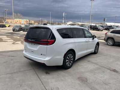 2023 Chrysler Pacifica, $25000. Photo 12