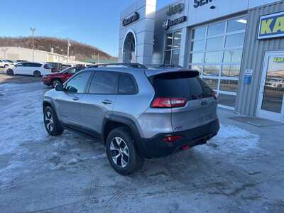 2017 Jeep Cherokee, $12700. Photo 11