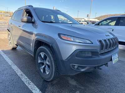 2017 Jeep Cherokee, $13500. Photo 2