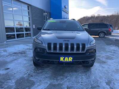 2017 Jeep Cherokee, $12700. Photo 5
