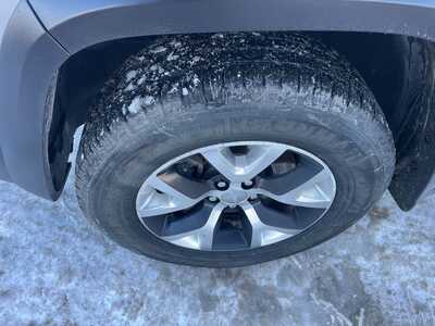 2017 Jeep Cherokee, $12700. Photo 9