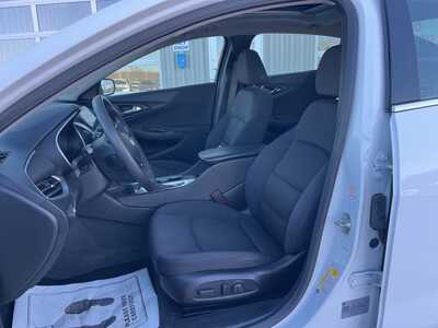 2024 Chevrolet Malibu, $21900. Photo 2