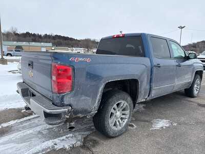 2017 Chevrolet 1500 Crew Cab, $20000. Photo 3