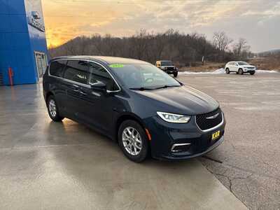 2023 Chrysler Pacifica, $25000. Photo 3