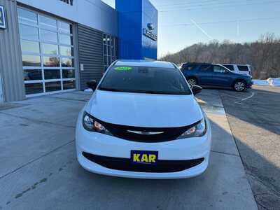 2025 Chrysler Voyager, $30000. Photo 12