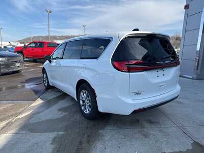 2026 Chrysler Pacifica, $46953. Photo 11