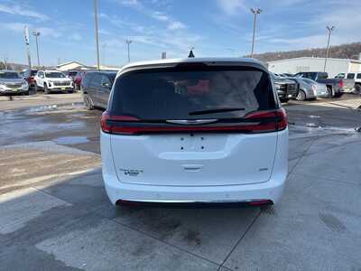 2026 Chrysler Pacifica, $46953. Photo 12