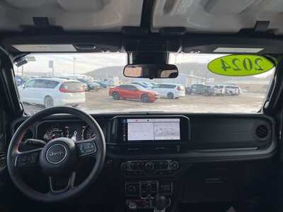 2024 Jeep Gladiator, $45900. Photo 2